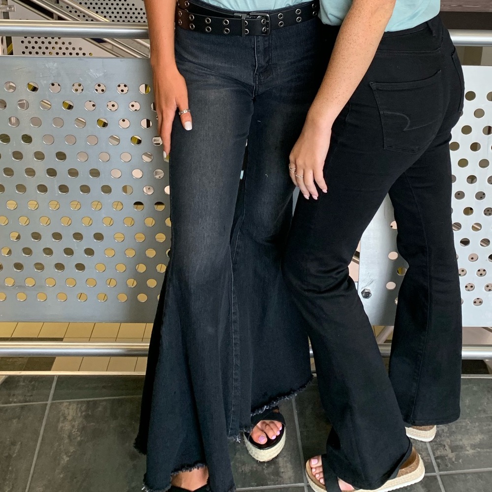 Bell bottom black frayed jeans high waist